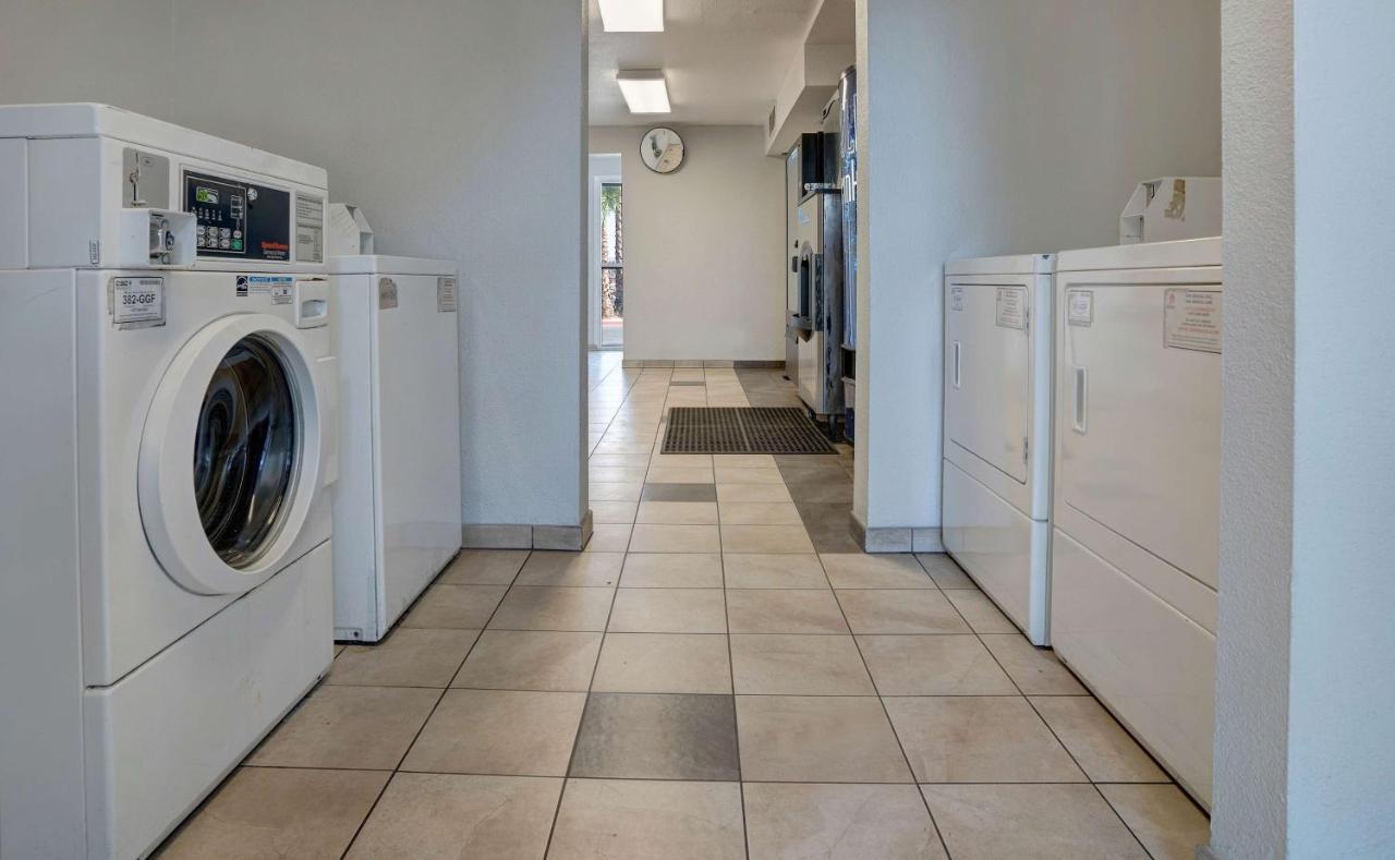 Motel 6-Bakersfield, Ca - South エクステリア 写真